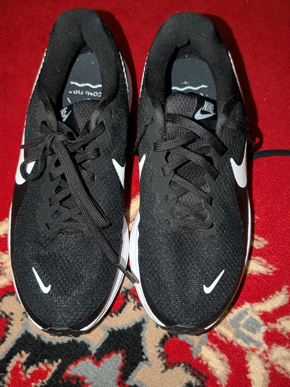 Nike Black Running Sneakers with White Swoosh